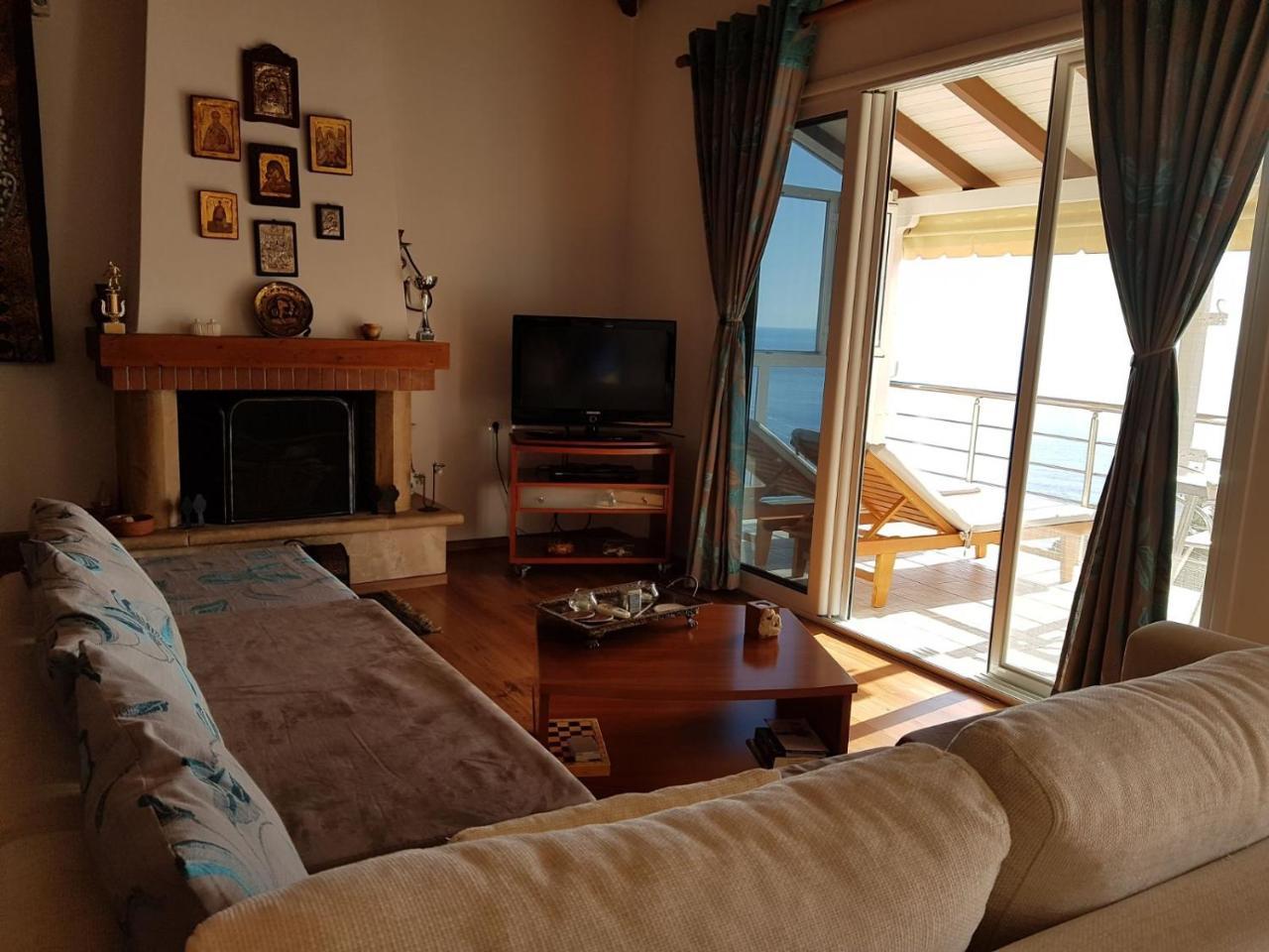 ★ Meniko'S House ★ Amazing Sea View Lägenhet Himare Exteriör bild